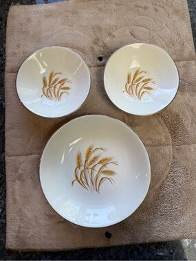 Golden Wheat Plate & Saucers